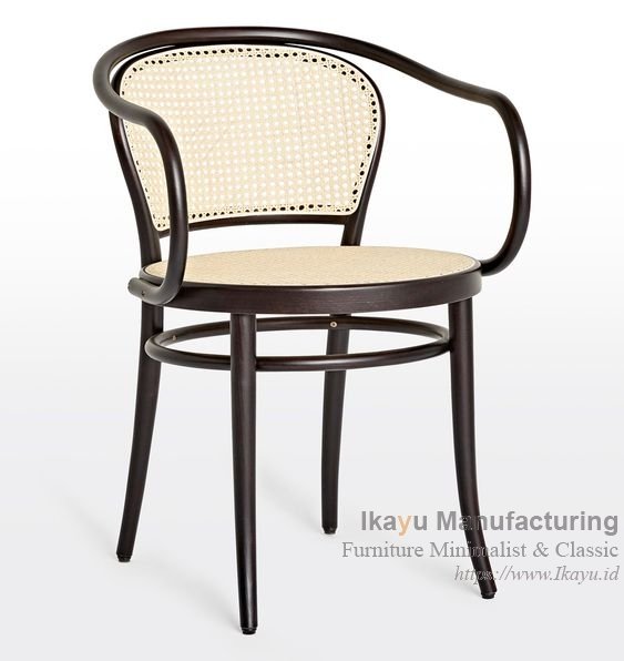 Kursi Makan Rotan Thonet Liveo