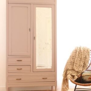 Lemari Pakaian Anak Minimalis Shabby Chic